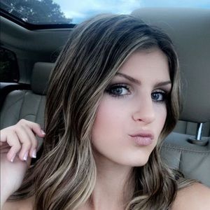 Meet your Posher, Makayla